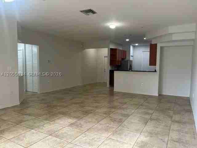 5030 Sw 126th Ave #201 - Photo 6 of 48