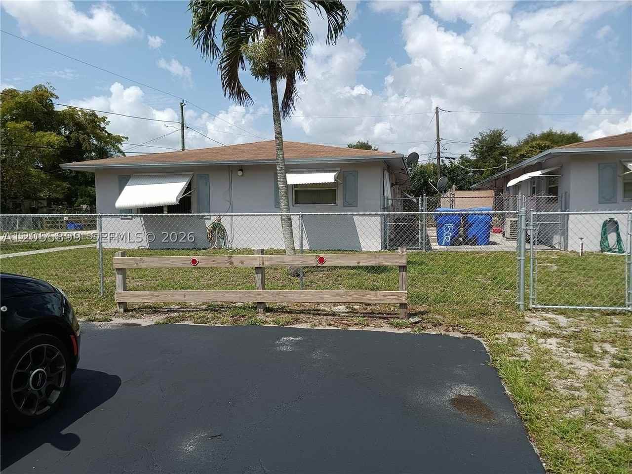 1502 N 57th Ter #1502 - Photo 2 of 20