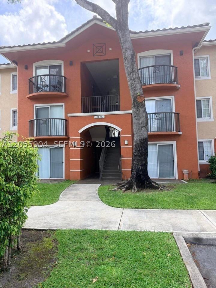 4195 N Haverhill Rd #305