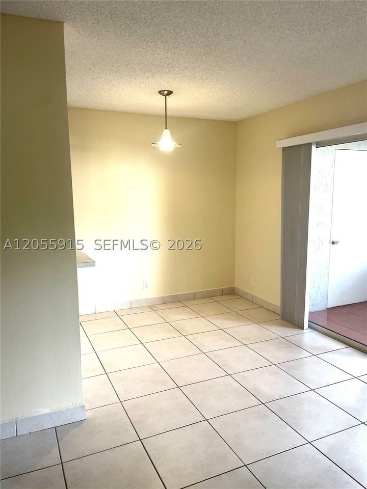 9181 Sw 138th Pl #9181 - Photo 6 of 12