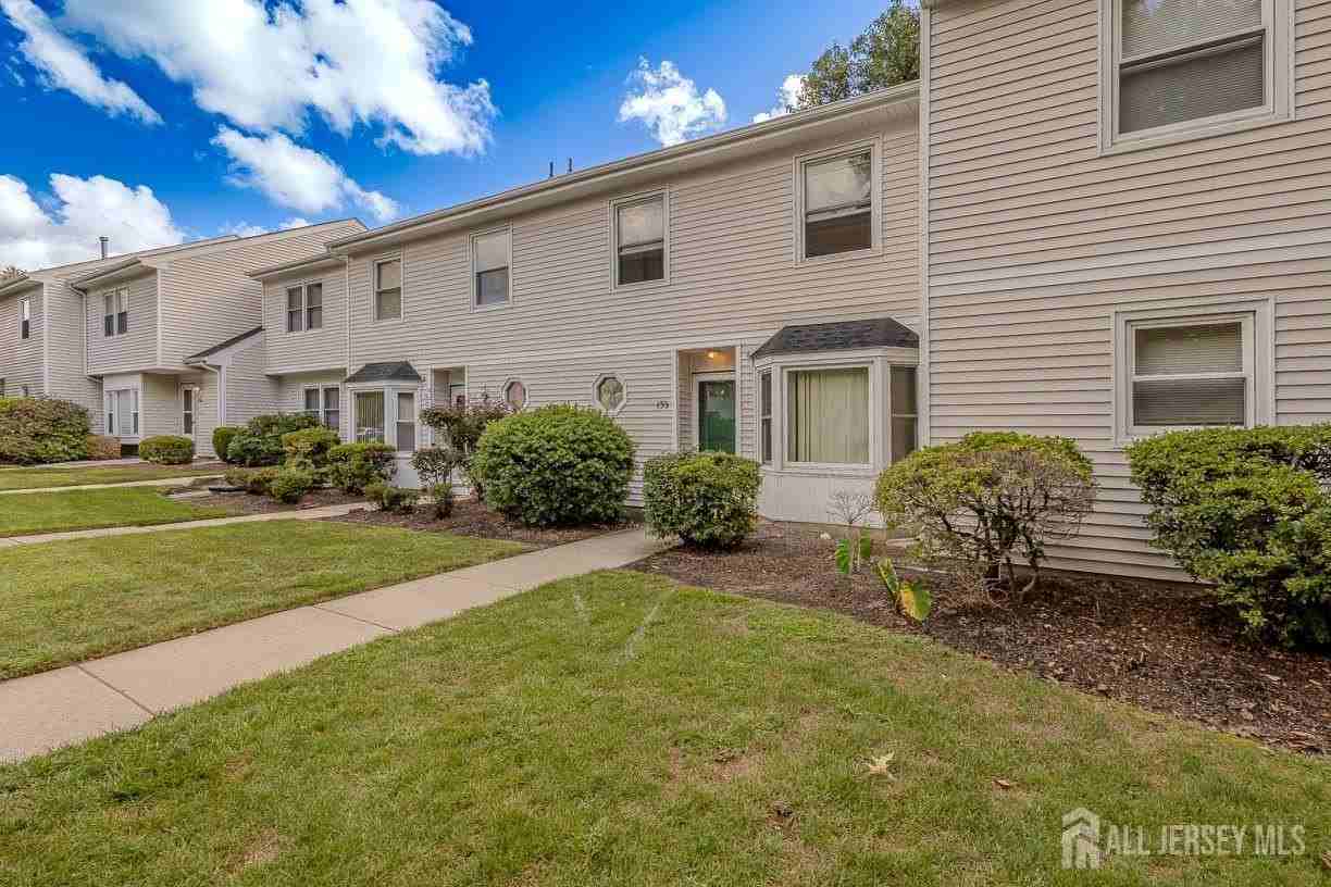139 Baron Ln - Photo 4 of 34