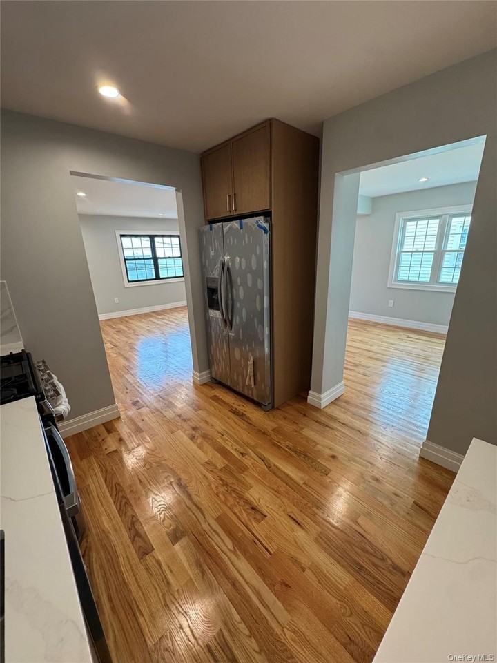 14590 226th St - Photo 4 of 13
