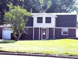 featured image of 8 College Dr