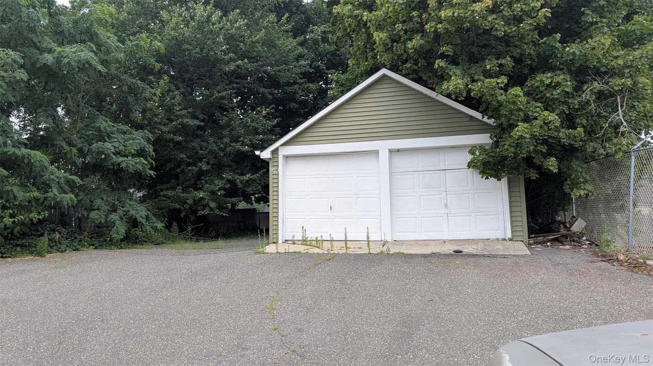 153 W Main St - Photo 2 of 15