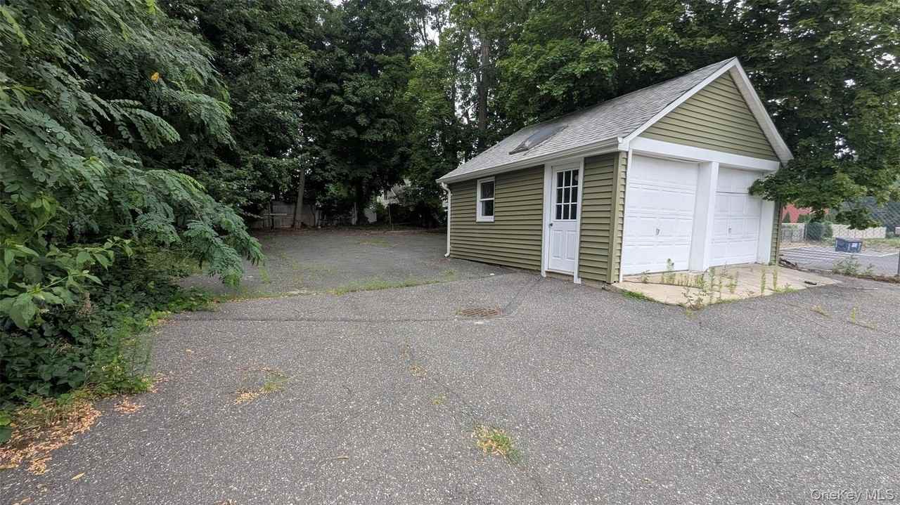 153 W Main St - Photo 3 of 15