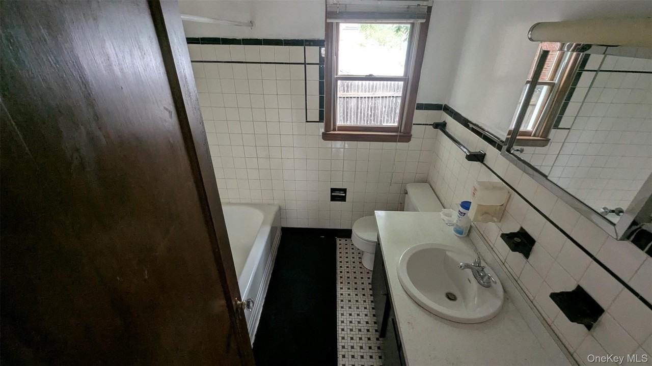 153 W Main St - Photo 7 of 15