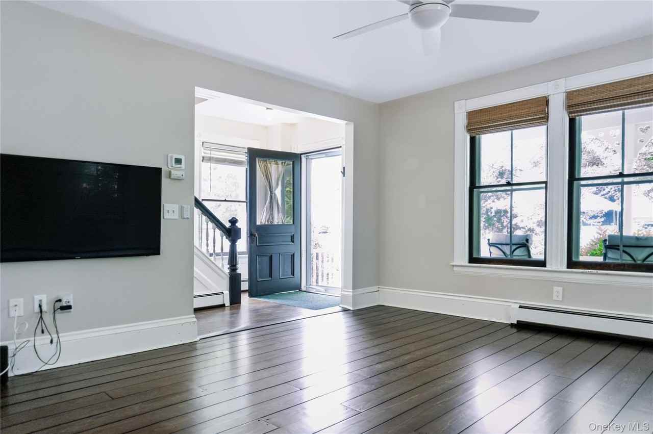 120 Church St - Photo 3 of 32