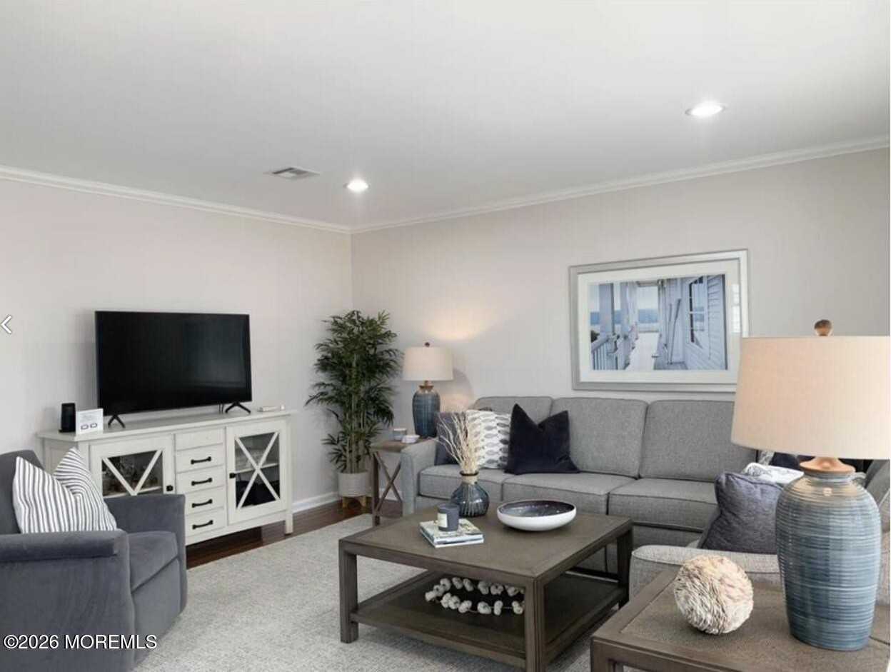 234 13th Ave #A - Photo 3 of 26