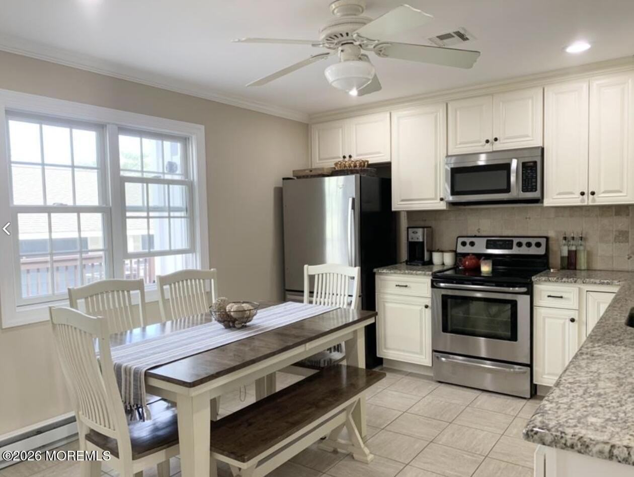 234 13th Ave #A - Photo 7 of 26