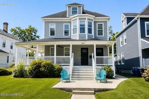 featured image of 1016 5th Ave #2