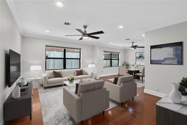 5566 Jacquelyn Ct - Photo 5 of 43