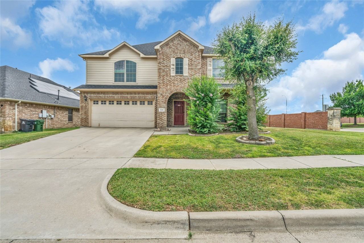 928 Casa Grandes Dr - Photo 3 of 33