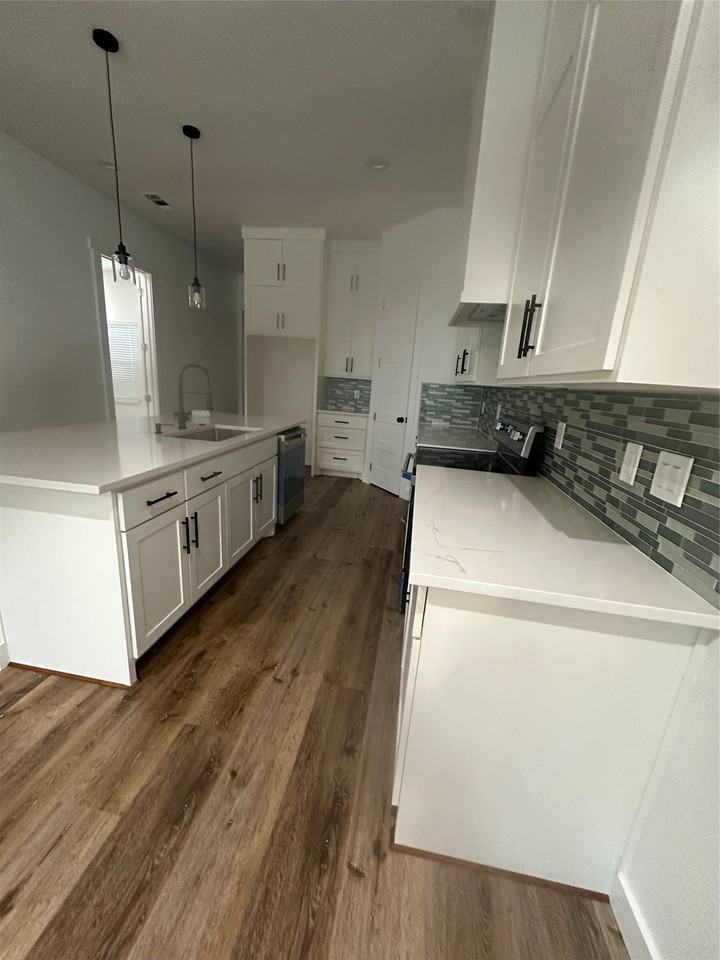 2715 Grafton Ave - Photo 5 of 16