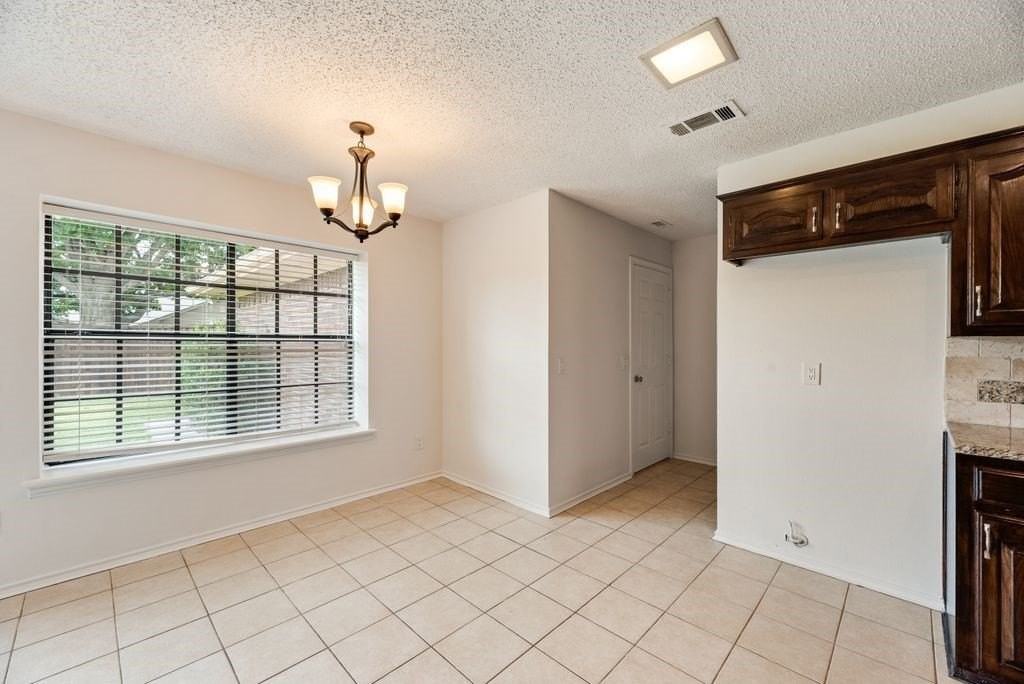 3252 Anchor Dr - Photo 7 of 22