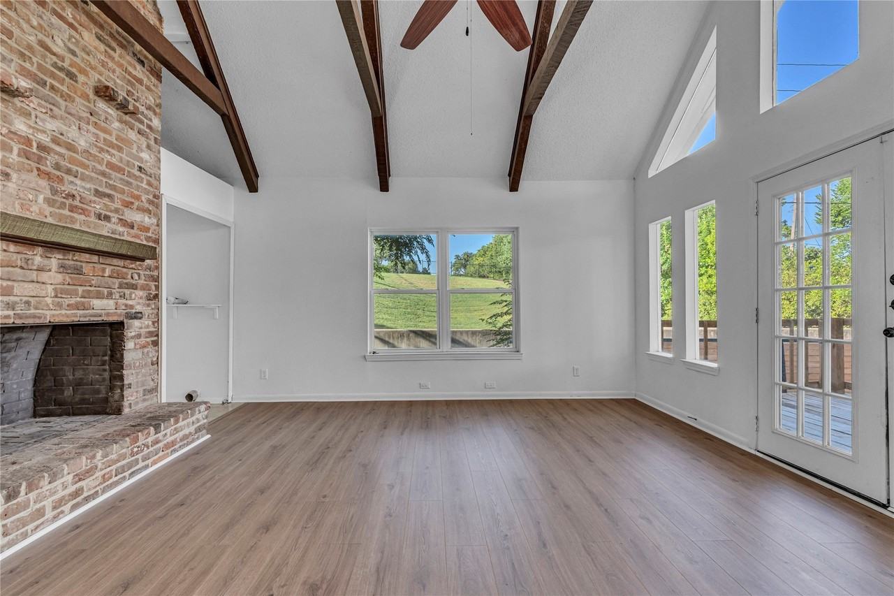 508 Whittle Way - Photo 7 of 40
