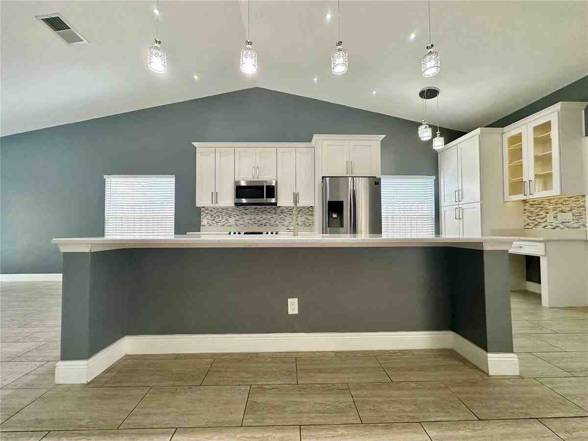 1516 Crosswind Cir - Photo 3 of 23