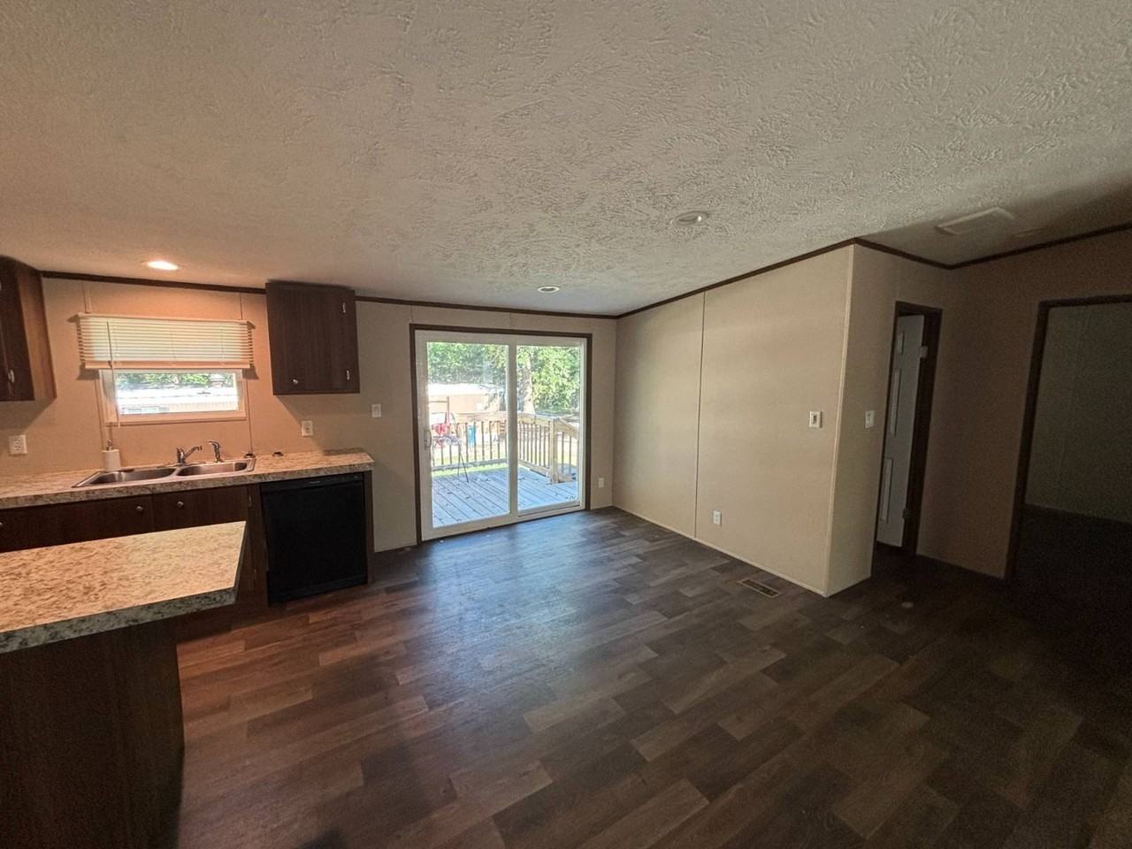 111 High Ridge Ct Trlr 13 - Photo 3 of 10
