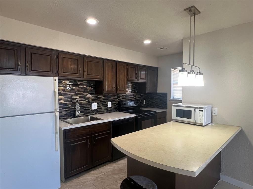 14405 N Pennsylvania Ave #6Q - Photo 4 of 36
