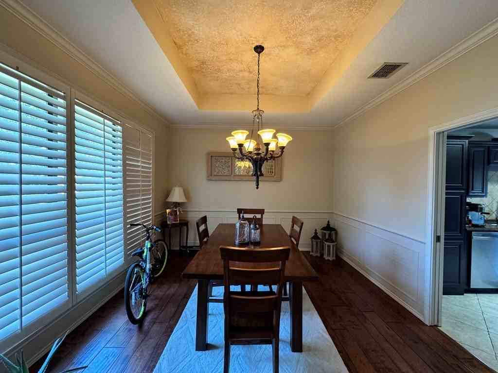 4117 Springfield Ct - Photo 5 of 39