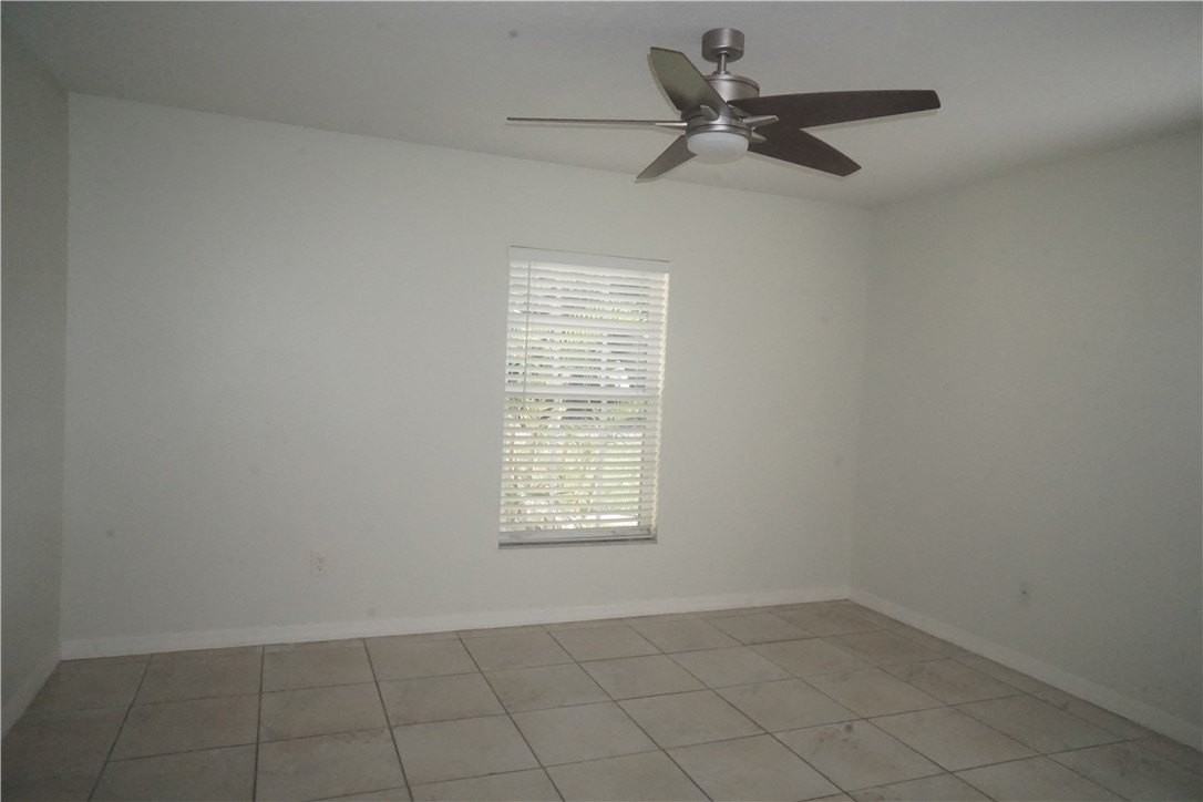 8455 Hart Ave - Photo 4 of 15