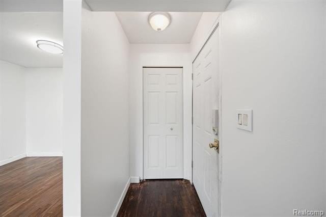 525 Fairbrook St #207 - Photo 5 of 19