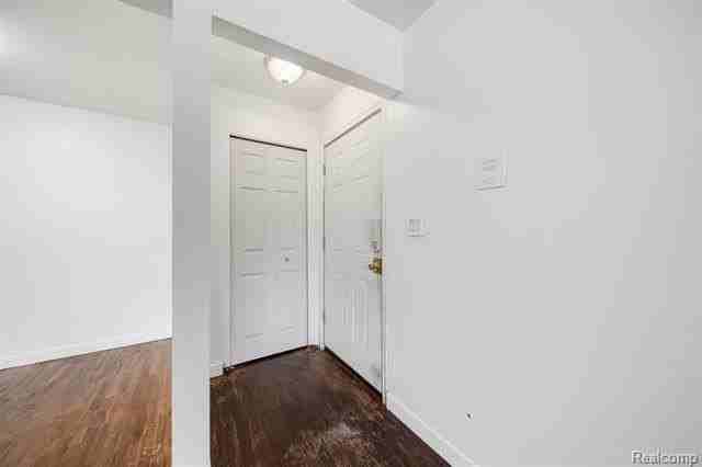 525 Fairbrook St #207 - Photo 6 of 19