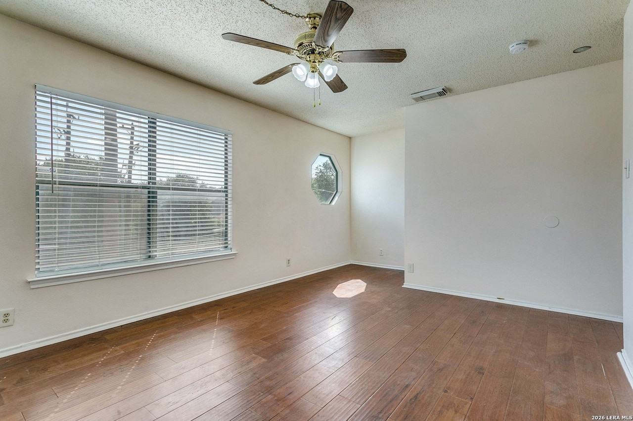 6019 Lyndell Spgs - Photo 7 of 10