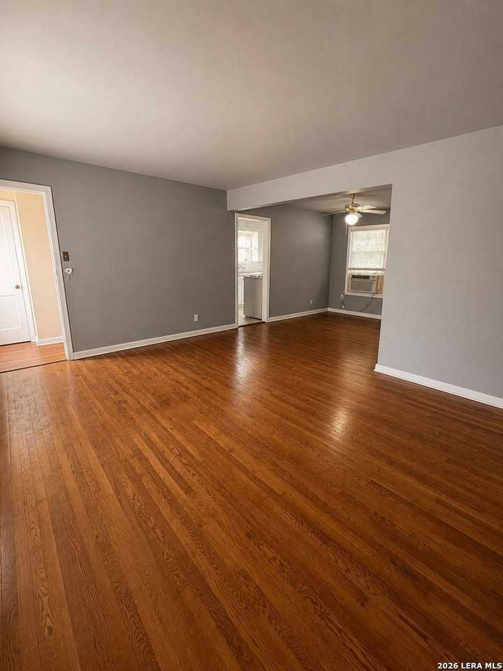 463 Bryn Mawr Dr - Photo 6 of 23