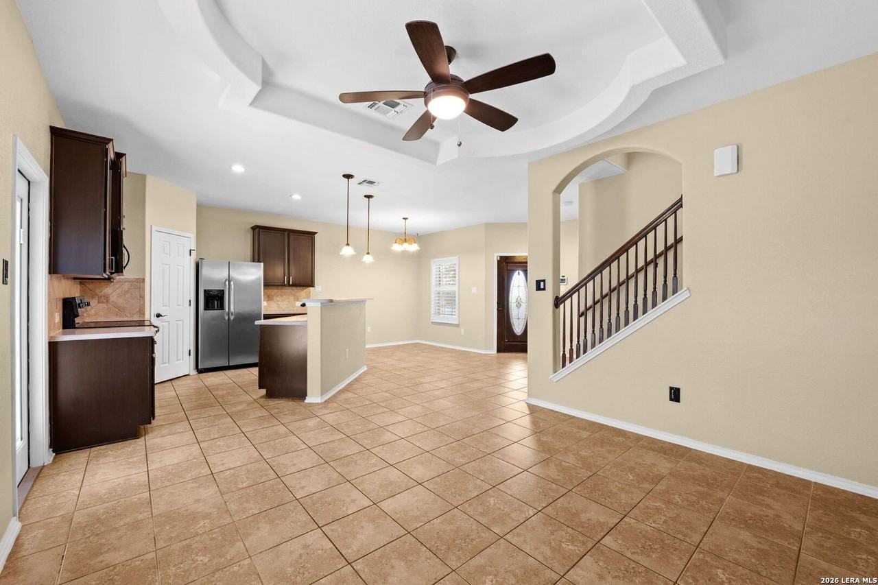 11426 Roadrunner - Photo 4 of 20
