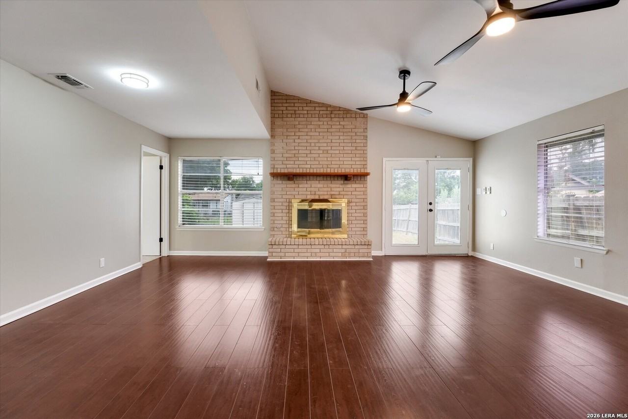 5346 San Benito Dr - Photo 5 of 31