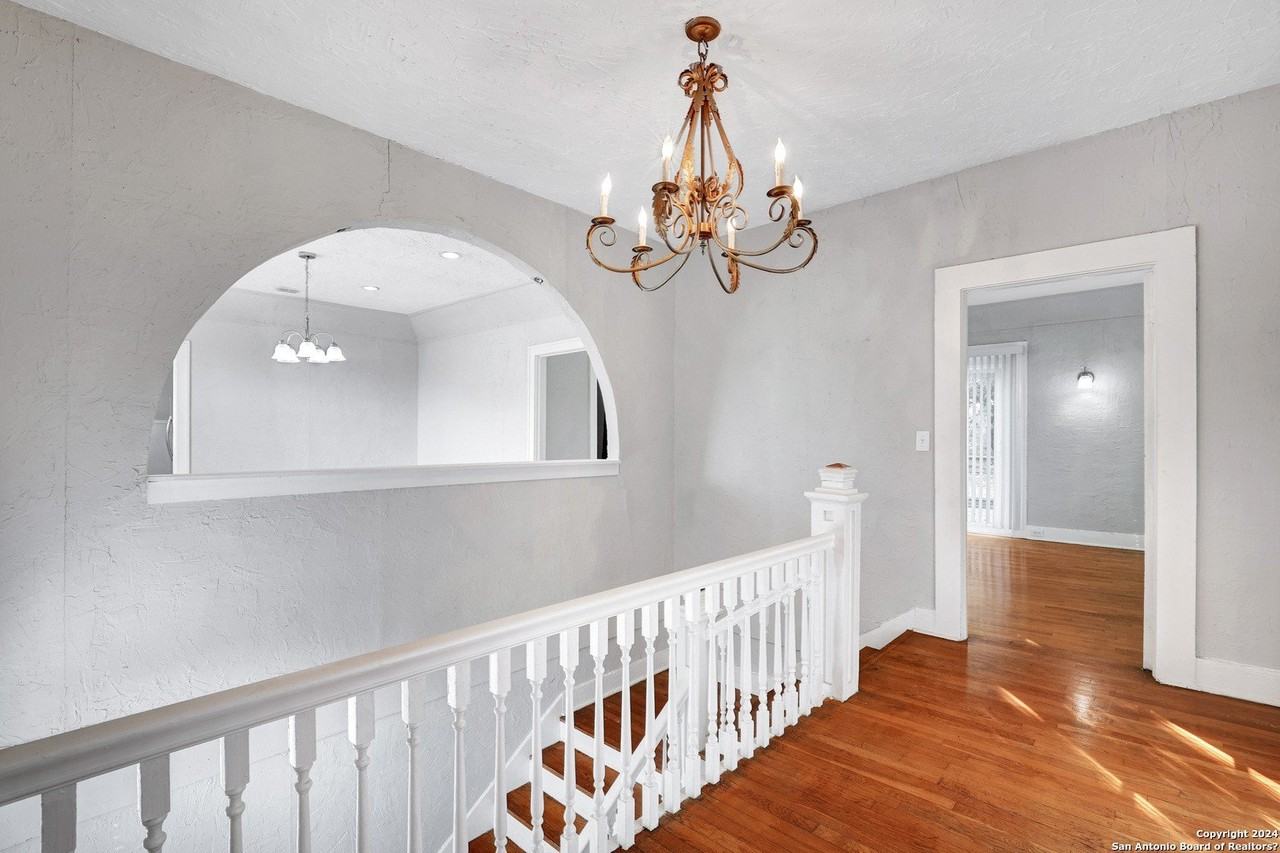 527 Fulton Ave #1 - Photo 6 of 23