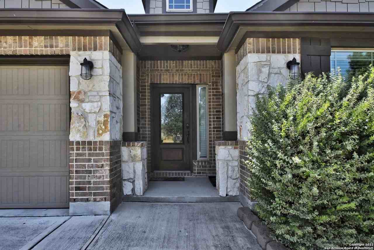703 Decathlon St - Photo 3 of 26