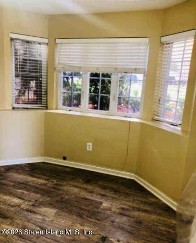501 Academy Ave - Photo 3 of 13