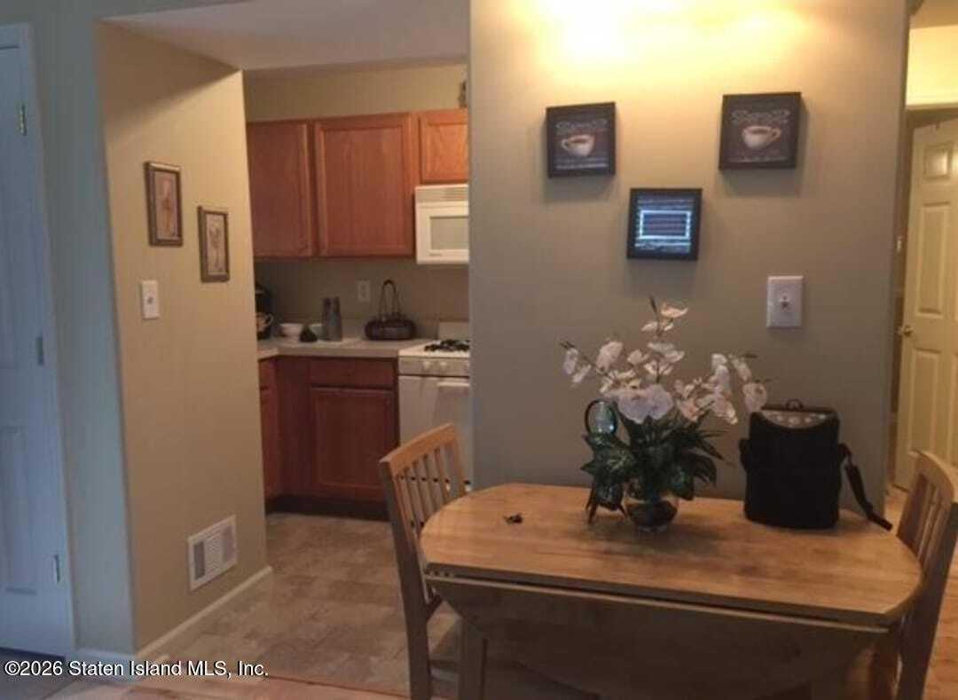 501 Academy Ave - Photo 7 of 13