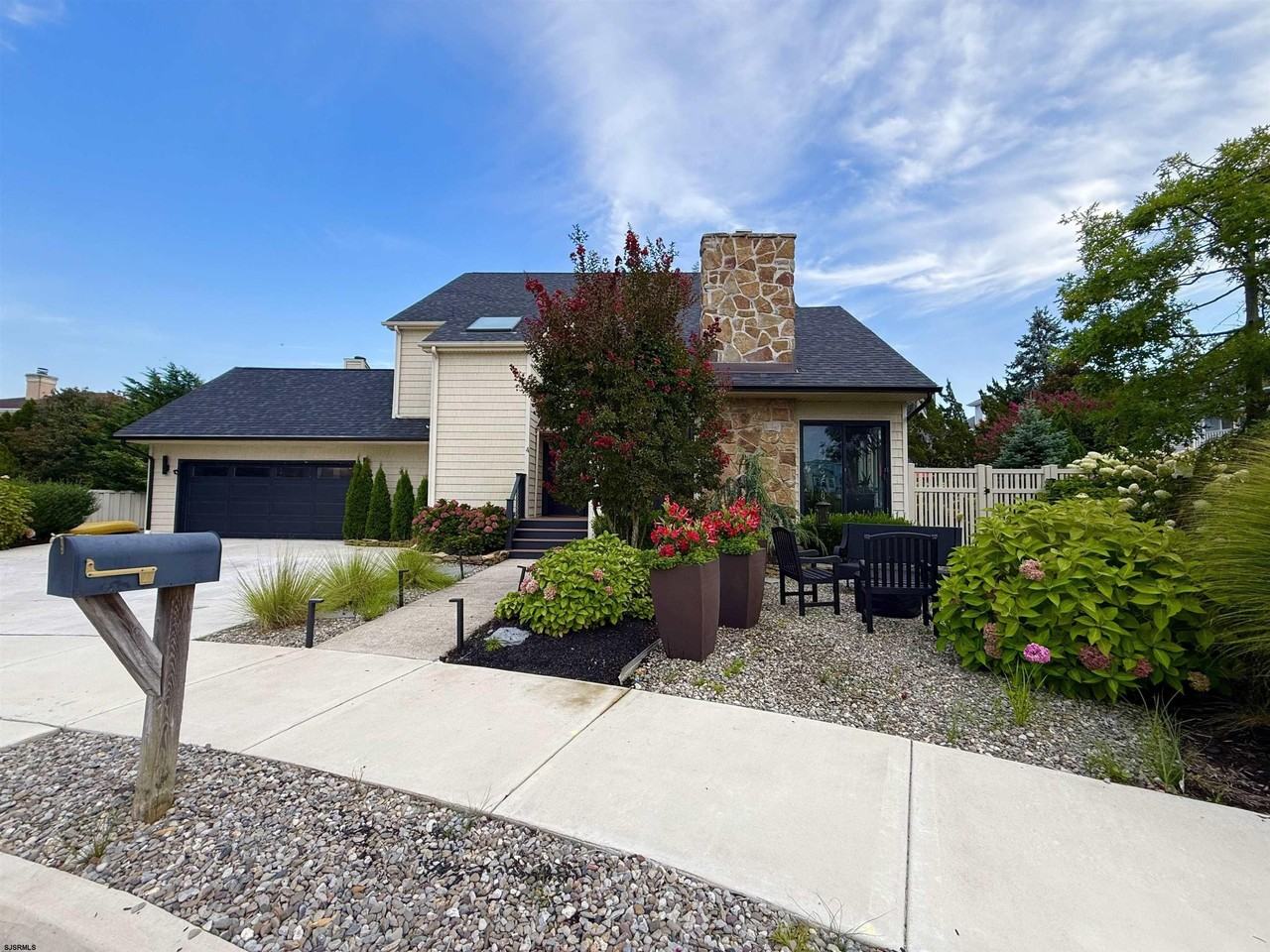 4 Brunswick Ct - Photo 3 of 41