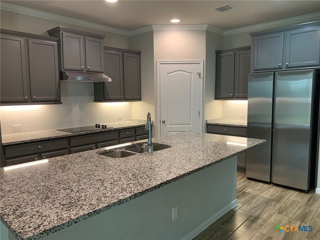 515 Salt Lick Dr - Photo 3 of 37