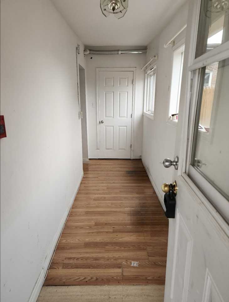 39 Victoria Street West #1 - Photo 4 of 8