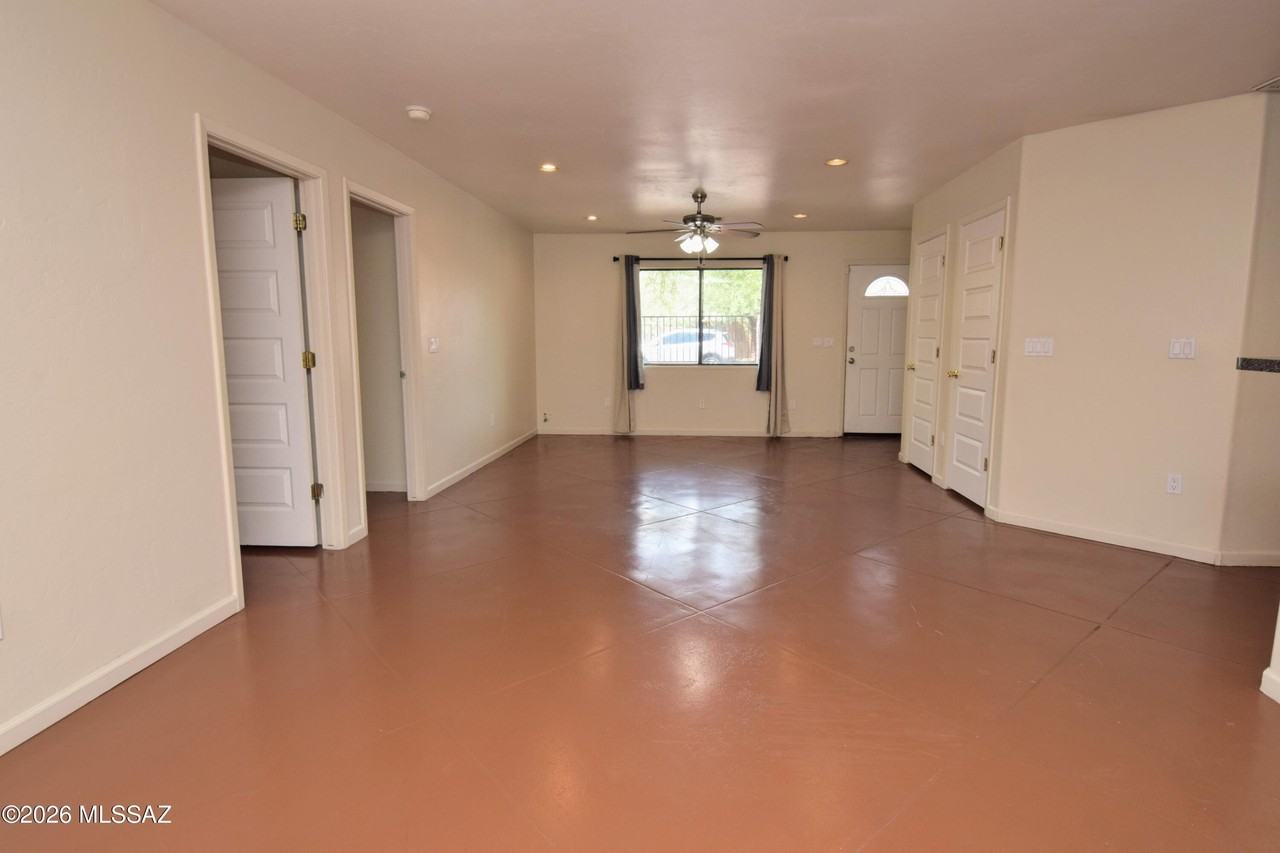 203 S Cherry Ave #2 - Photo 2 of 24