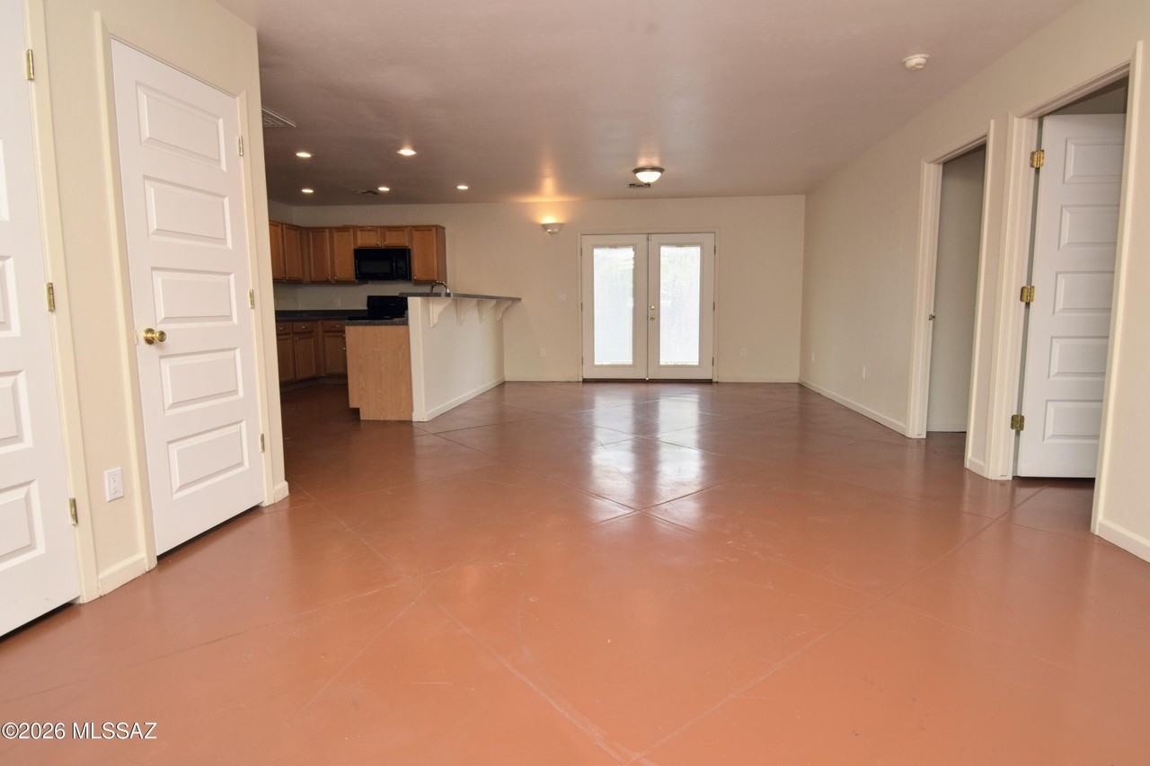203 S Cherry Ave #2 - Photo 5 of 24