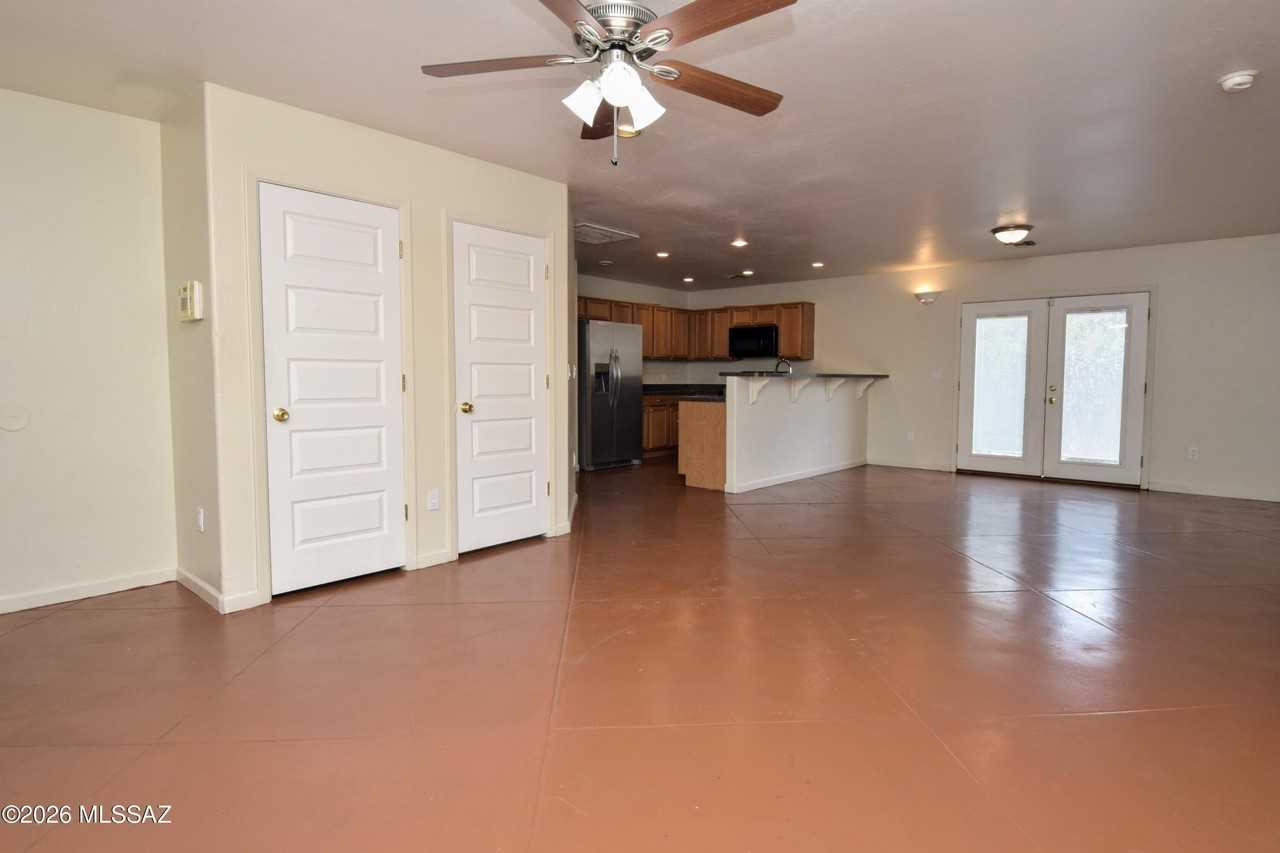 203 S Cherry Ave #2 - Photo 7 of 24