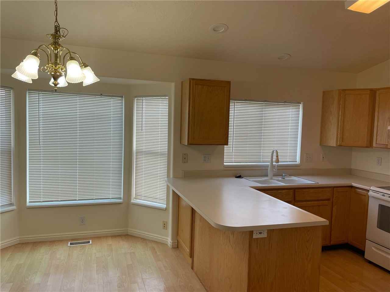 6435 S Wakefield Way - Photo 4 of 13