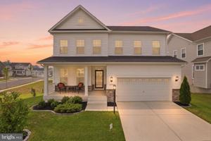 featured image of 11756 Ian Fleming Ln