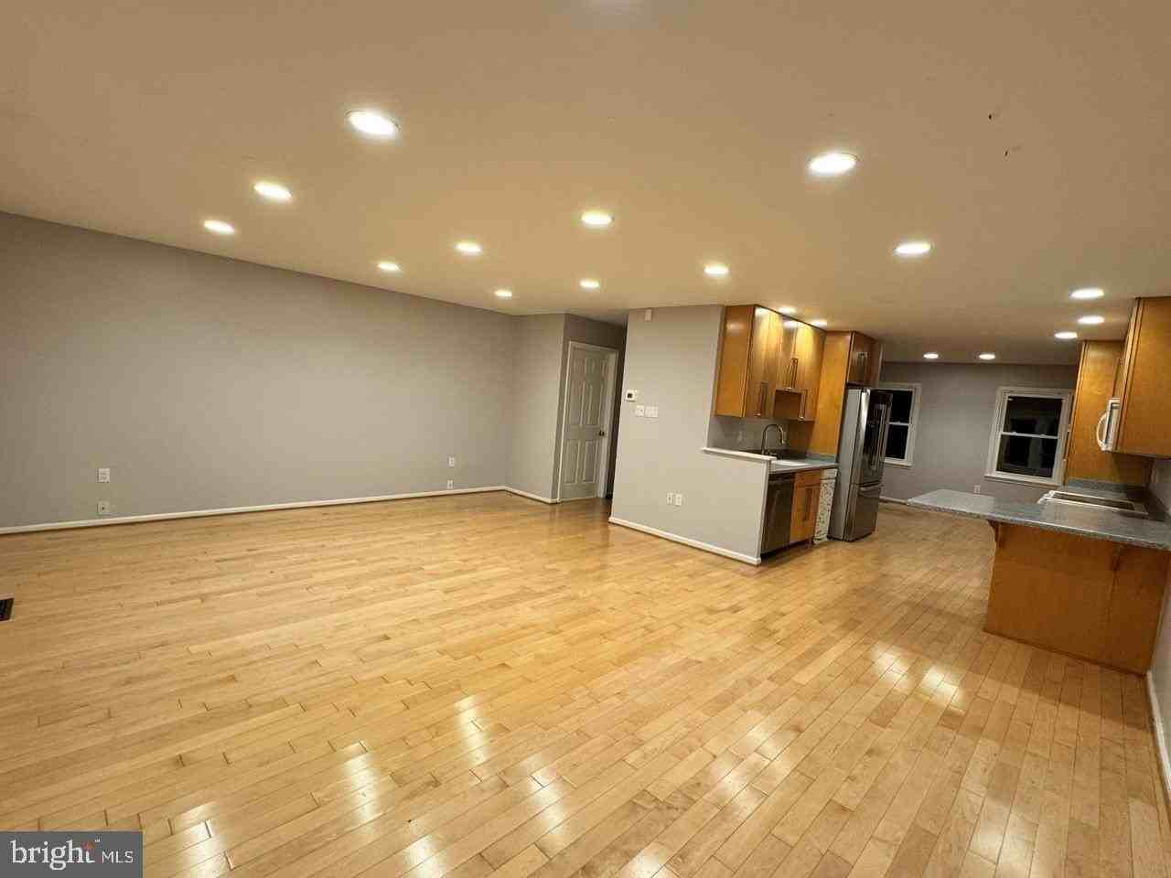 7525 Coddle Harbor Ln - Photo 2 of 21