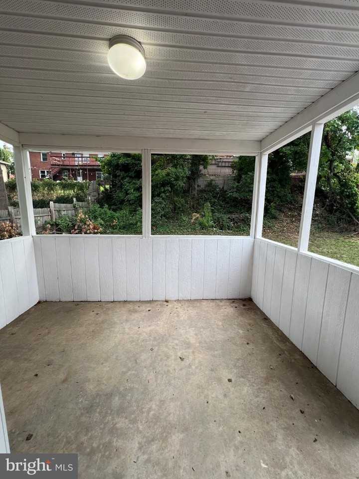 3420 25th Ave - Photo 5 of 12
