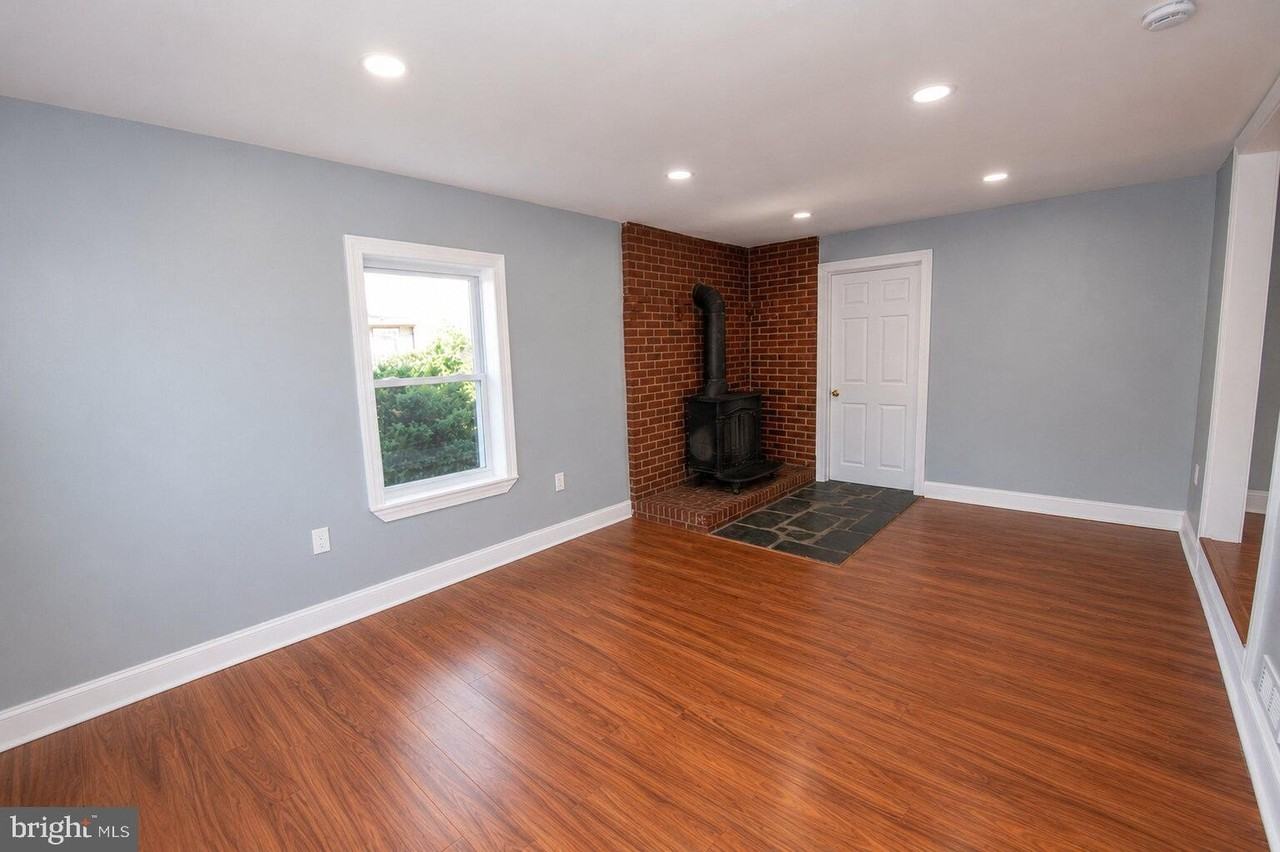 606 Green St - Photo 2 of 30