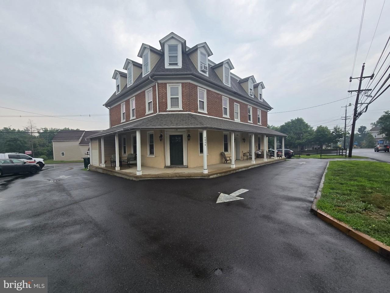 4894 Old Easton Rd #2ndFLUNIT - Photo 2 of 13