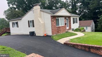 featured image of 319 E South Ave