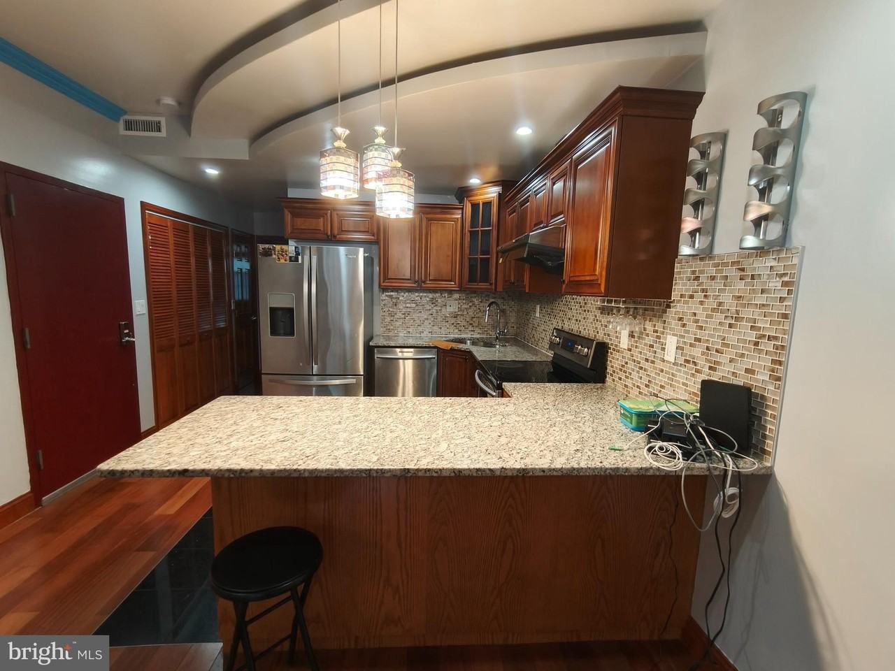 1106 Wallace St #B - Photo 5 of 28
