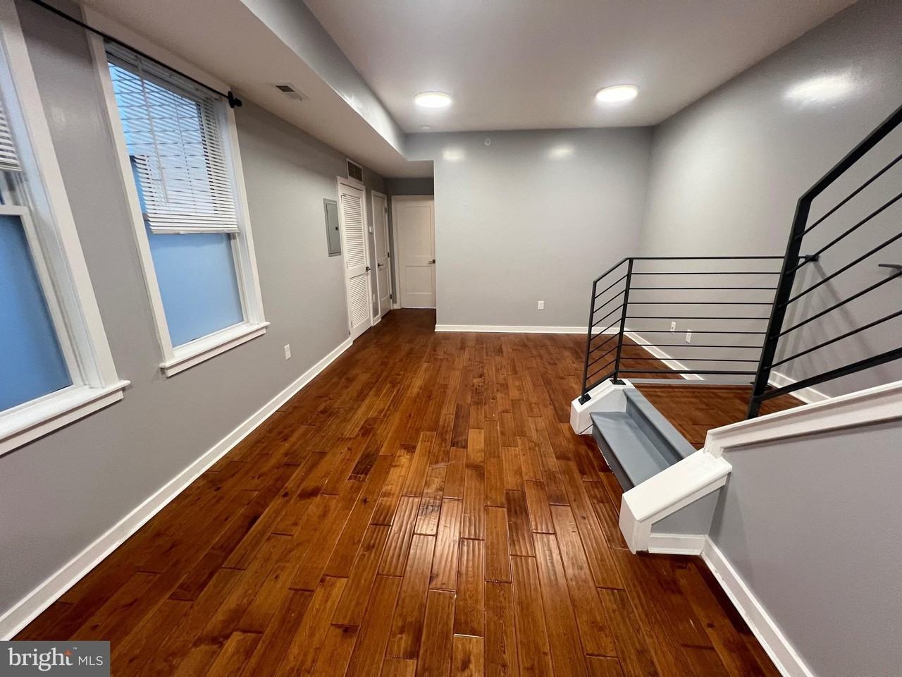924 N 15th St #3 - Photo 5 of 20