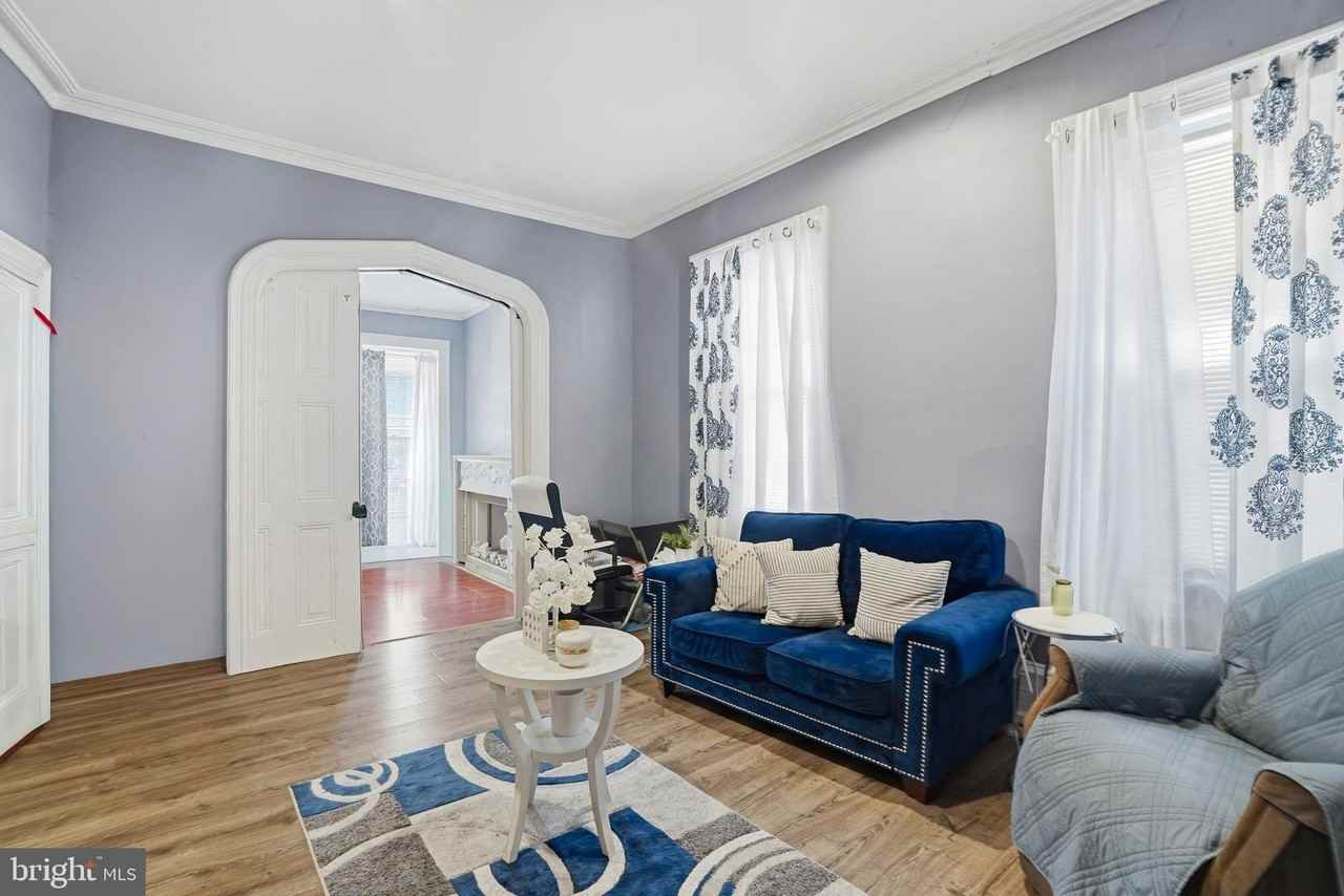 1705 Harrison St #1 - Photo 4 of 7